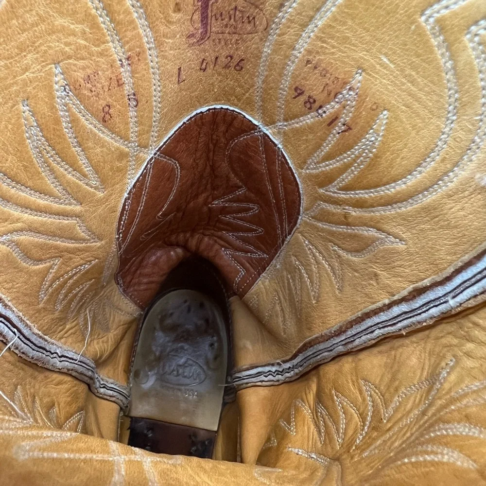 Justin Boots Tan Leather Western Ankle Booties
